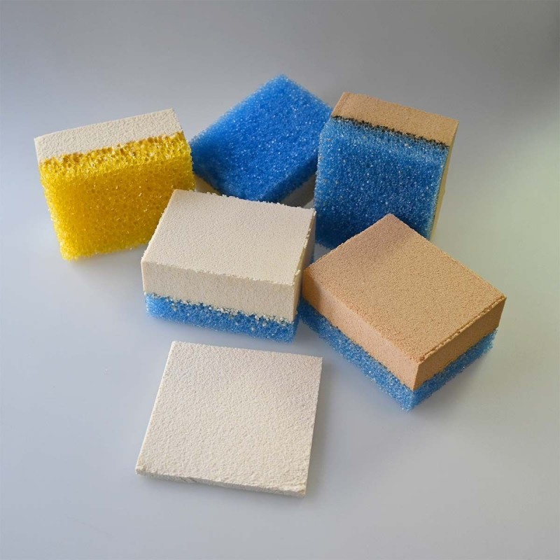 Boîte à gommes et éponges