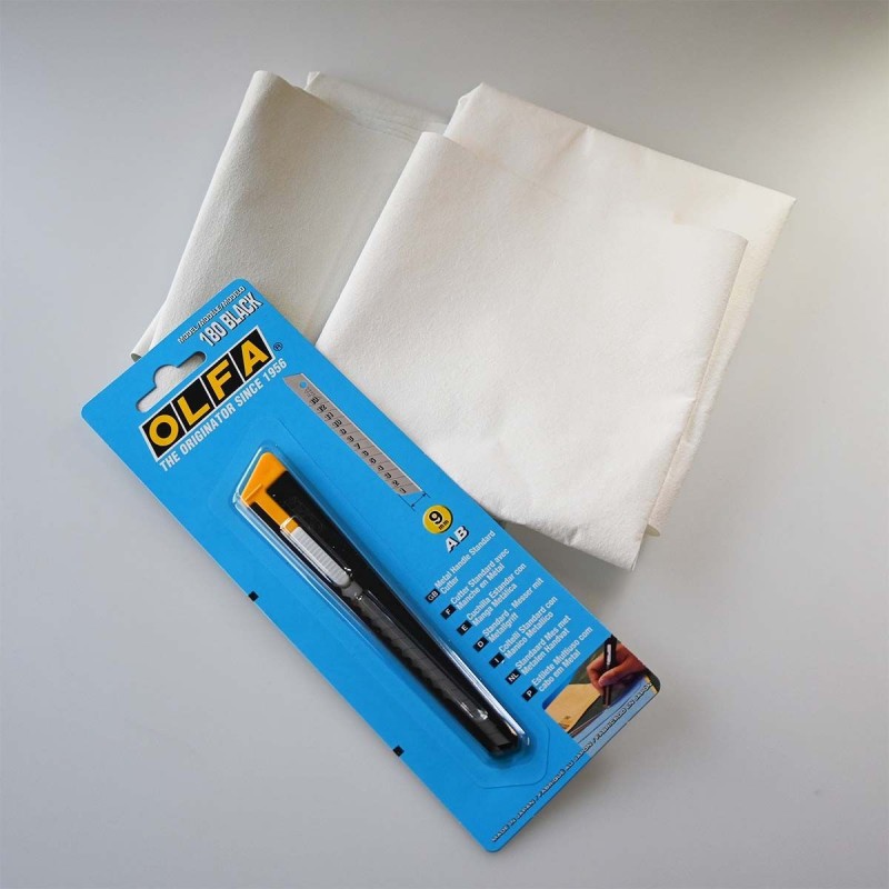 Boîte à gommes et éponges