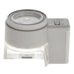 Loupe compte-fils éclairante